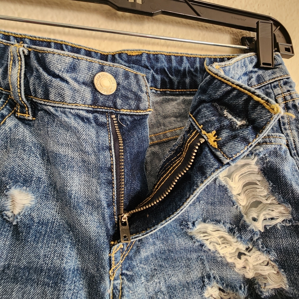 H&M Ripped Blue Jean Shorts - Picture 3 of 6